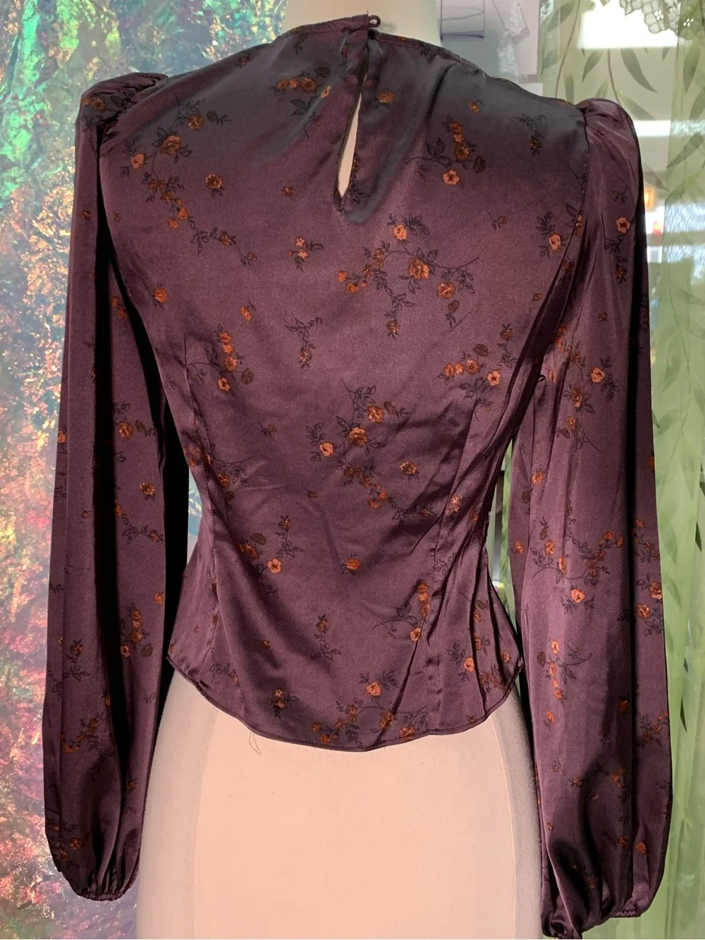 ASTR The Label Womens Bishop Sleeve Twist Floral Top Size XS Floral Peasant Dark